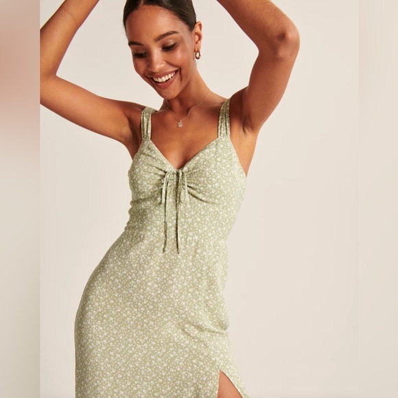 Abercrombie and Fitch Cinch-Front Midi Dress - Picture 2 of 12